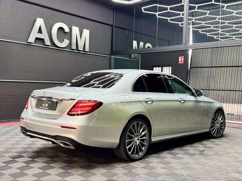 Usado Mercedes E220 Avantgarde 194 CV (142 kW) 2016 Gris / plata Berlina