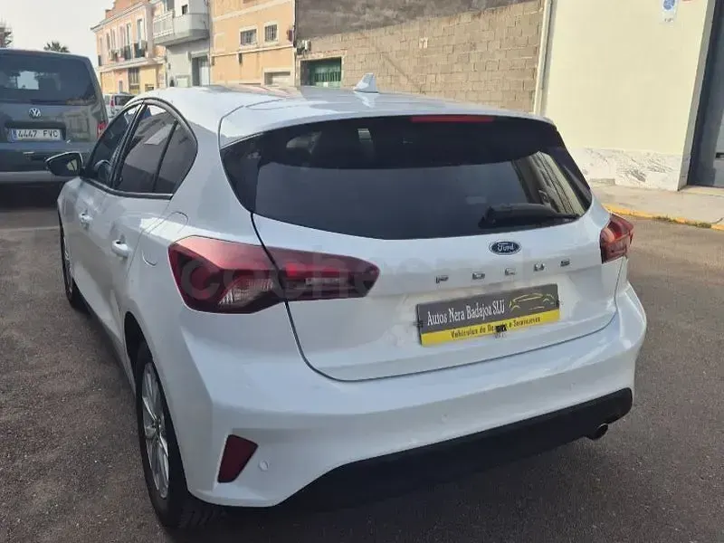 Usado Ford Focus Active 115 CV (84 kW) 2022 Blanco Berlina