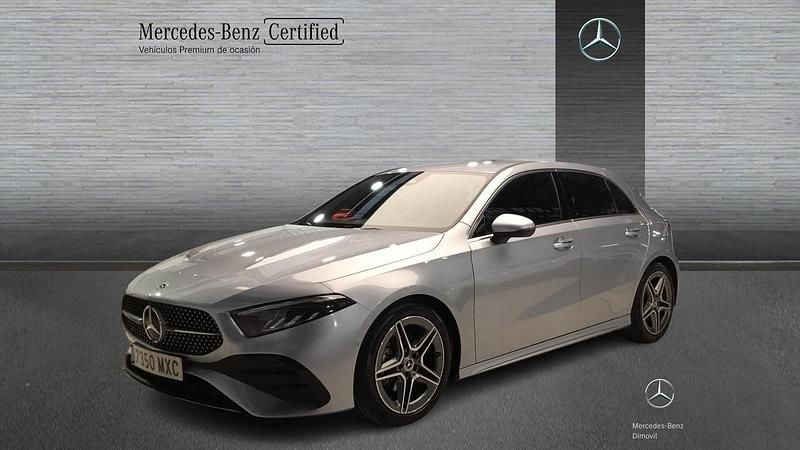 Usado Mercedes A200 AMG line 163 CV (119 kW) 2024 Gris