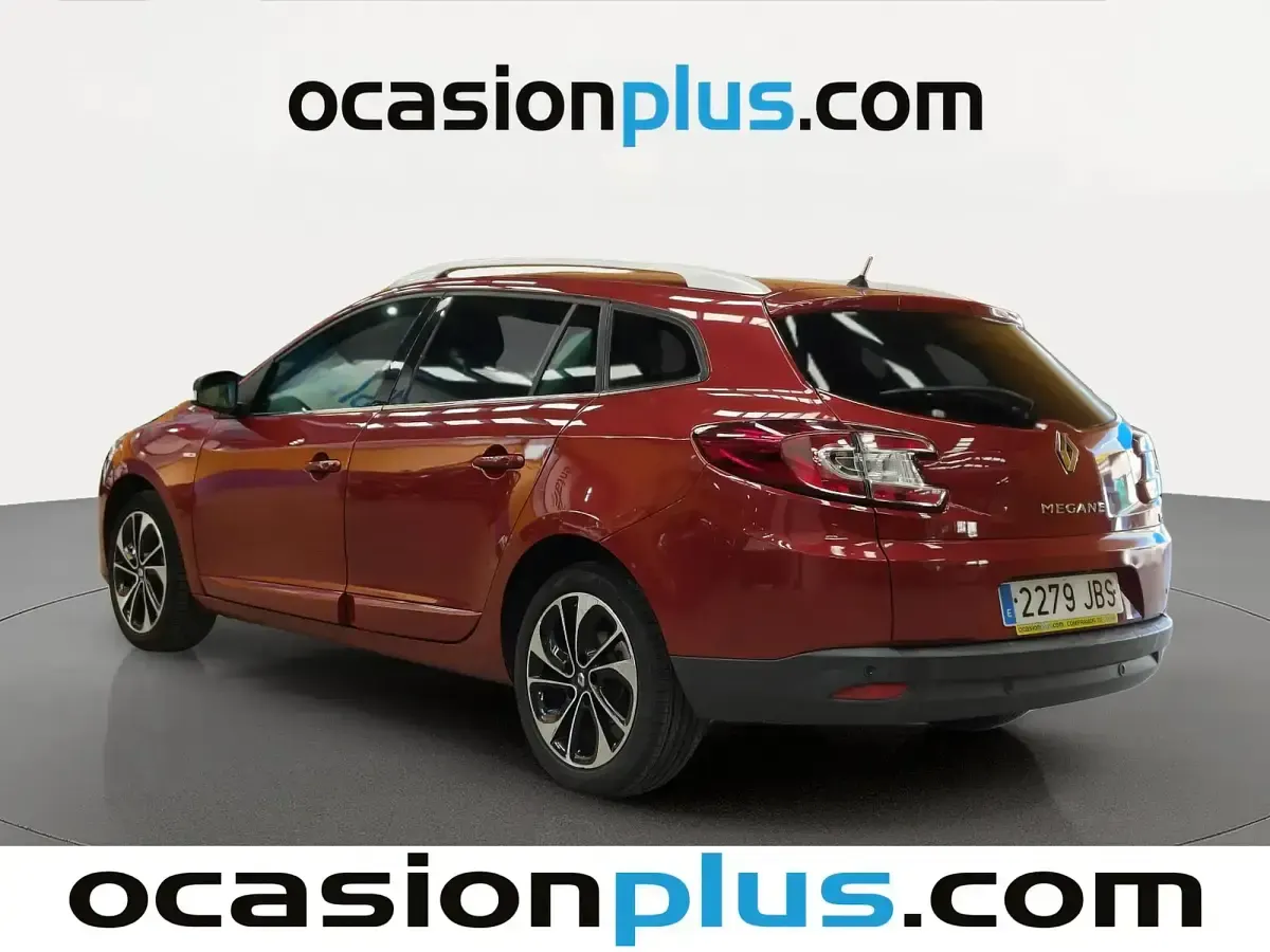 Usado Renault Mégane GrandTour Bose Edition 132 CV (97 kW) 2014 Rojo Familiar