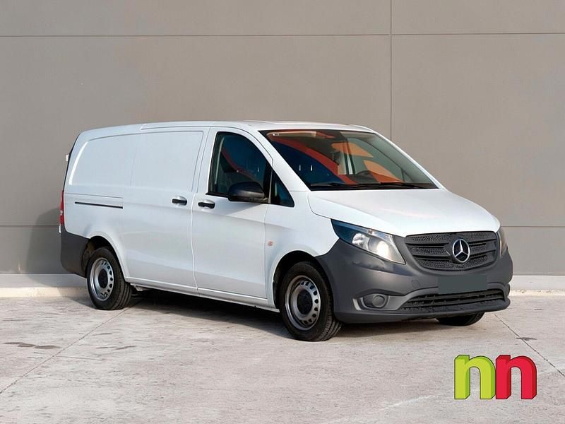 Usado Mercedes Vito 136 CV (100 kW) 2021 Blanco Van