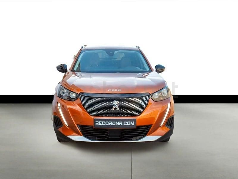 Usado Peugeot 2008 Allure 130 CV (95 kW) 2022 Naranja SUV