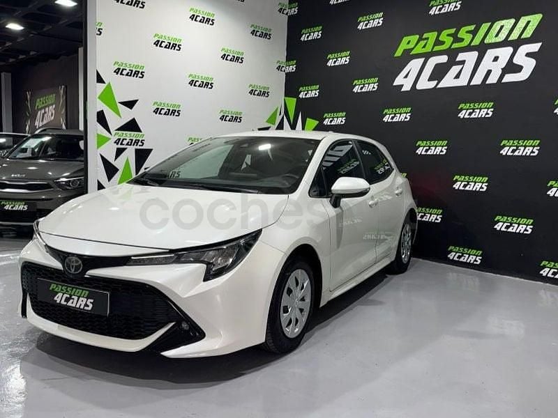 Usado Toyota Corolla Active 122 CV (89 kW) 2020 Blanco Berlina
