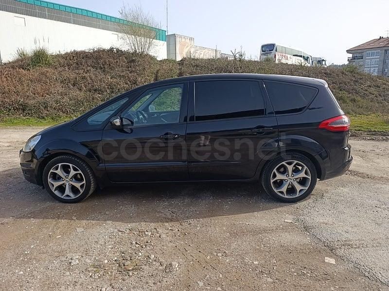 Usado Ford S-MAX Titanium 140 CV (102 kW) 2010 Negro Monovolumen