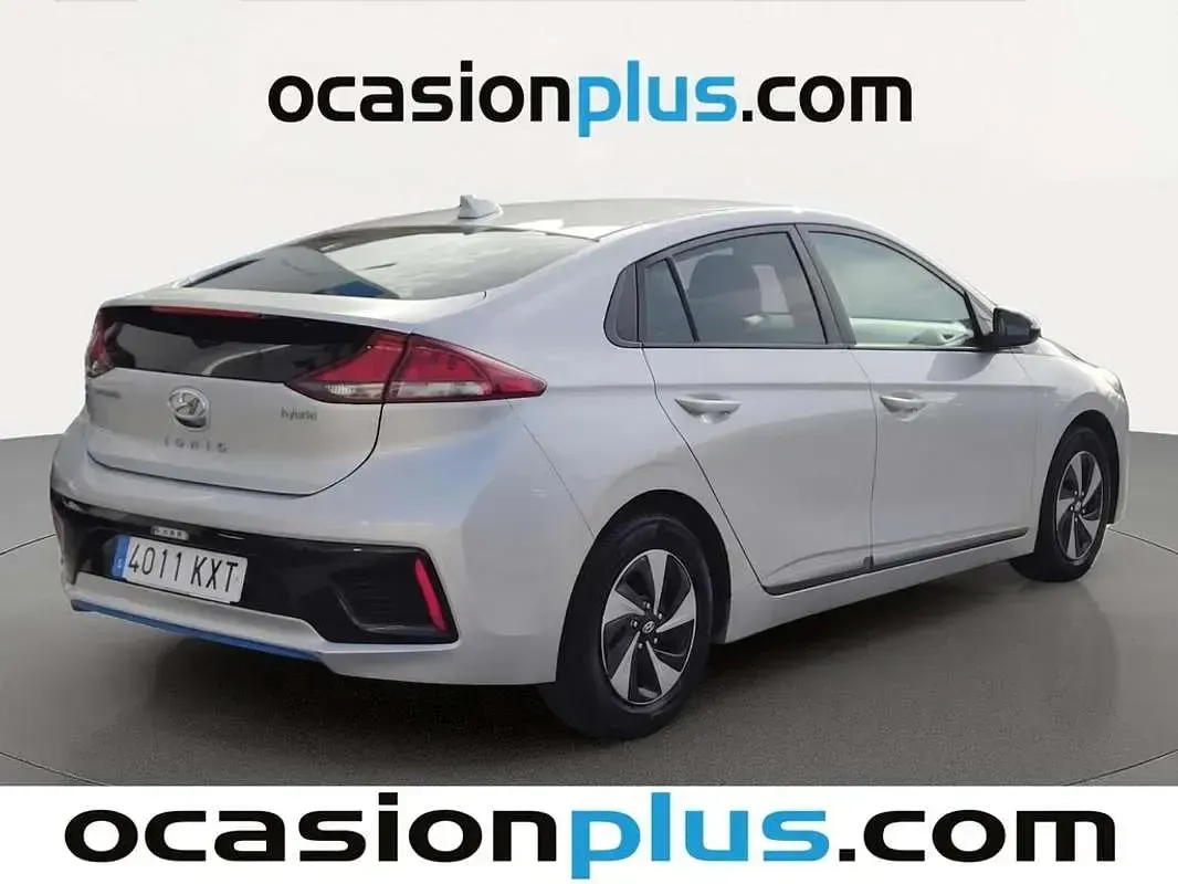 Usado Hyundai Ioniq 141 CV (103 kW) 2019 Gris Utilitario