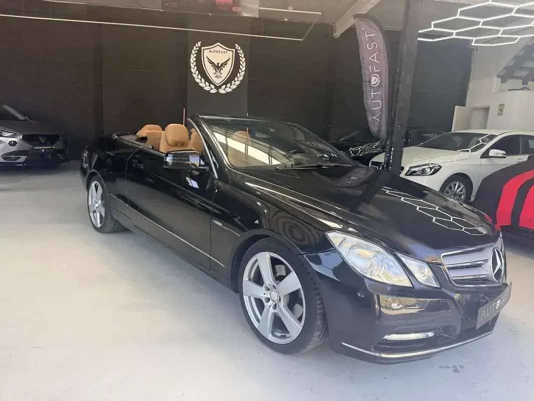 Usado Mercedes E250 204 CV (150 kW) 2013 Negro Berlina