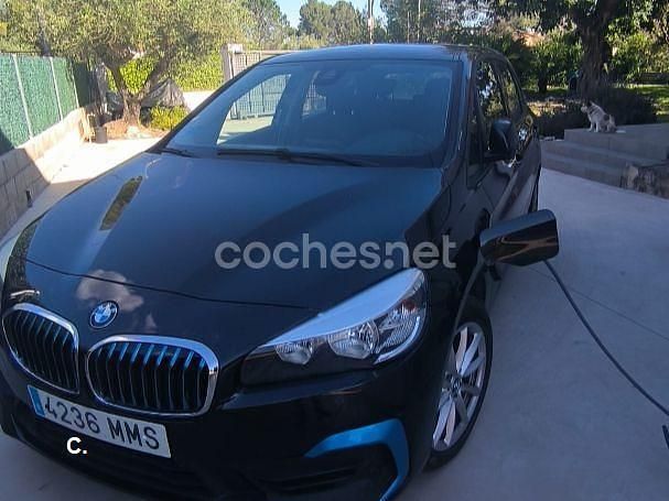 Negro Usado 2019 BMW 225 Active Tourer iPerformance Monovolumen | 15.800 € (Precio justo) - Imagen 1/4