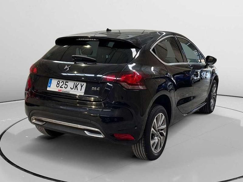 Usado DS Automobiles DS4 Style 121 CV (88 kW) 2015 Negro Utilitario