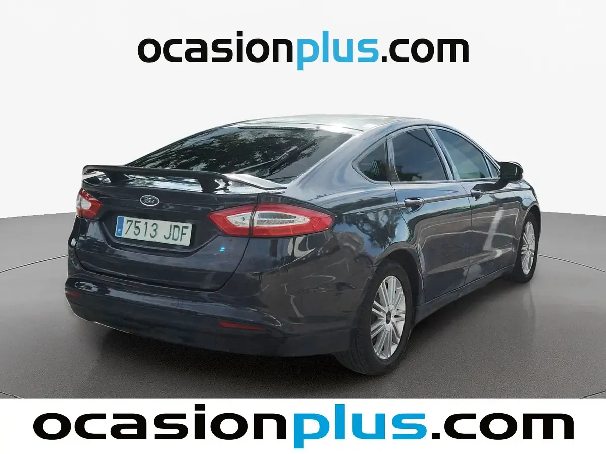 Usado Ford Mondeo Trend 116 CV (85 kW) 2015 Azul Berlina