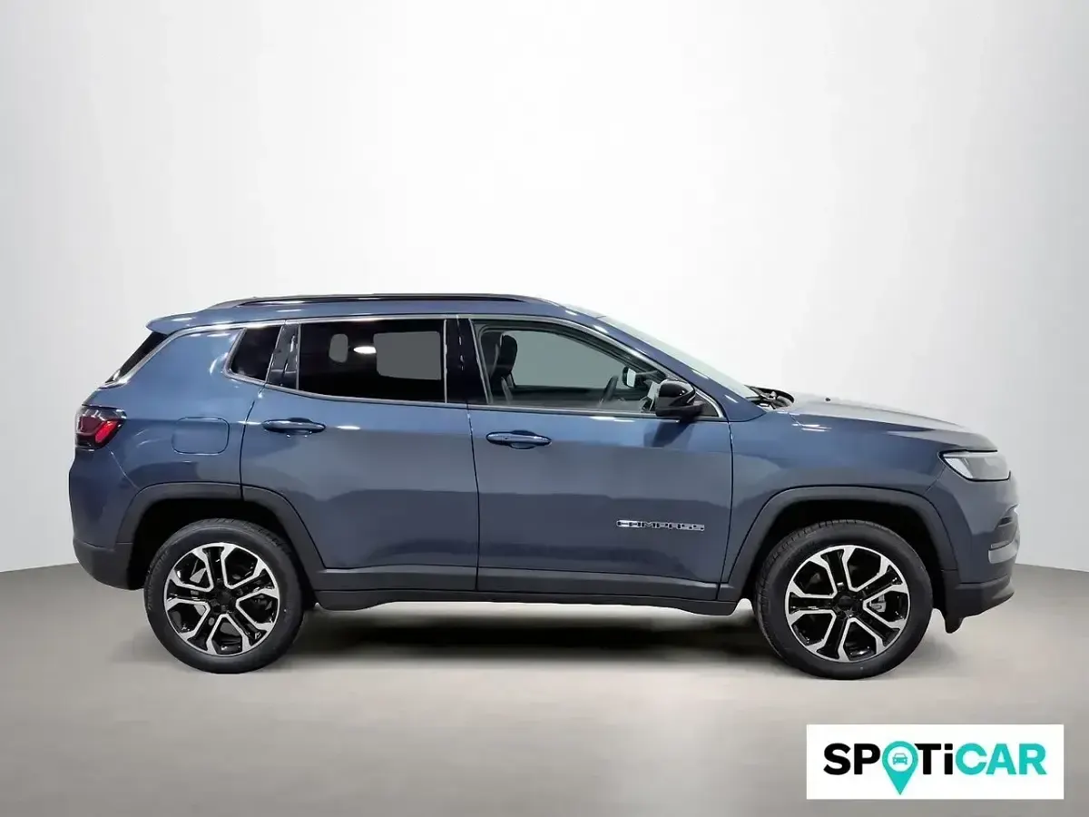 Usado Jeep Compass Limited 131 CV (96 kW) 2024 Azul SUV