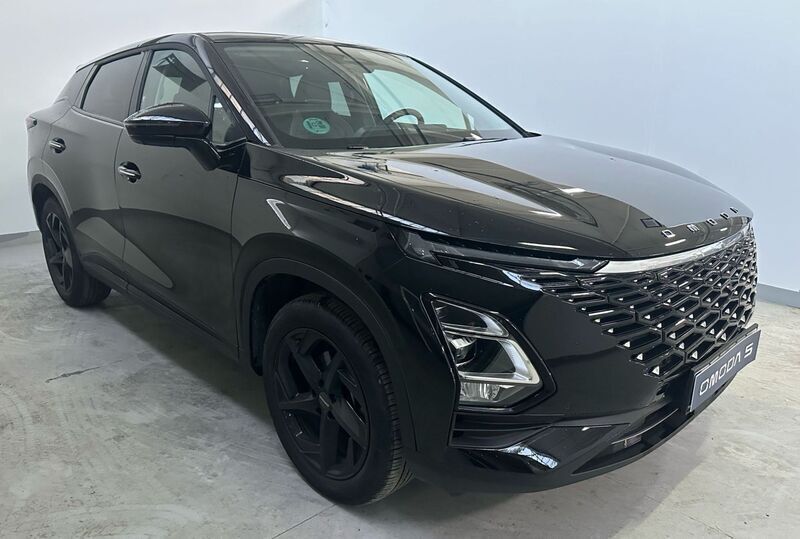 Usado Omoda 5 185 CV (136 kW) 2023 Negro SUV