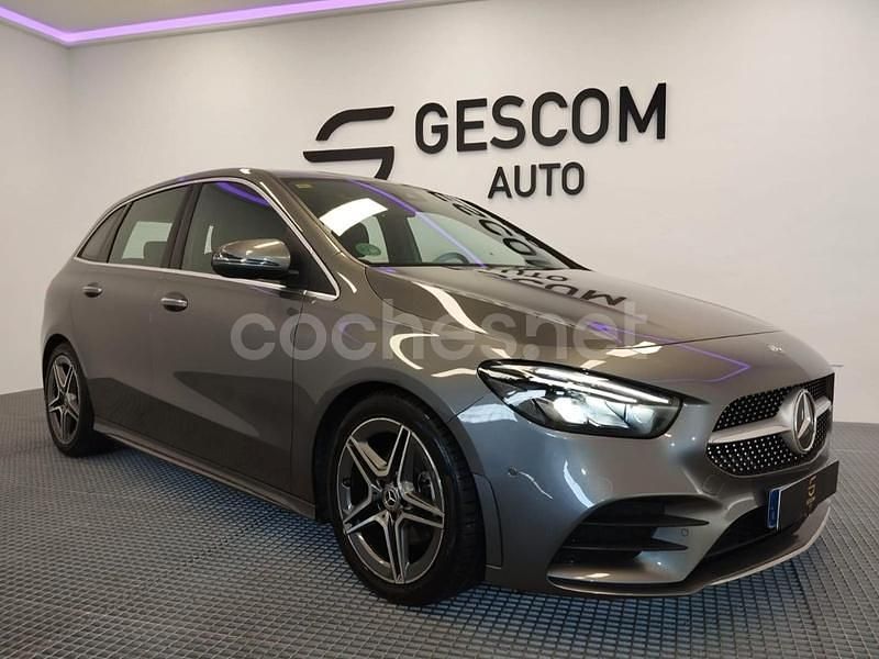 Usado Mercedes B200 136 CV (100 kW) 2019 Gris / plata Monovolumen