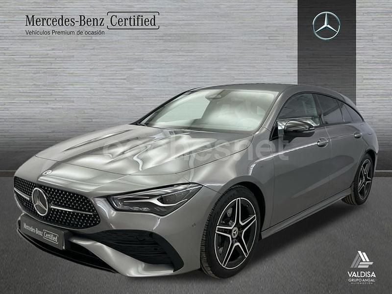 Gris montaña Usado 2024 Mercedes CLA200 Shooting Brake AMG line Familiar | 37.400 € (Precio justo) - Imagen 1/4