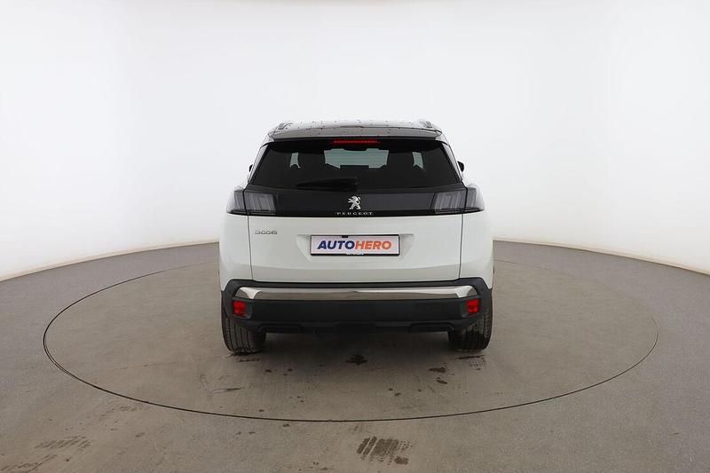 Usado Peugeot 3008 Allure 131 CV (96 kW) 2021 Blanco SUV
