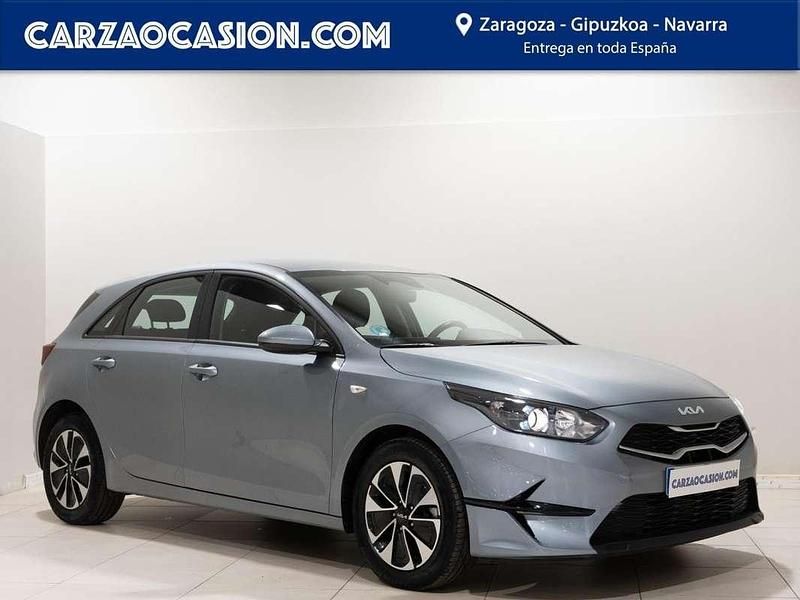 Usado Kia Ceed 101 CV (74 kW) 2025 Plateado Utilitario