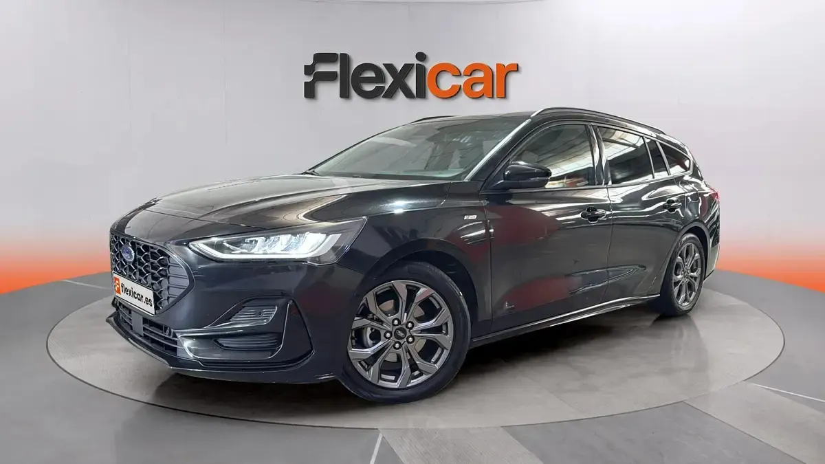 Usado Ford Focus ST-Line 155 CV (114 kW) 2024 Negro Familiar