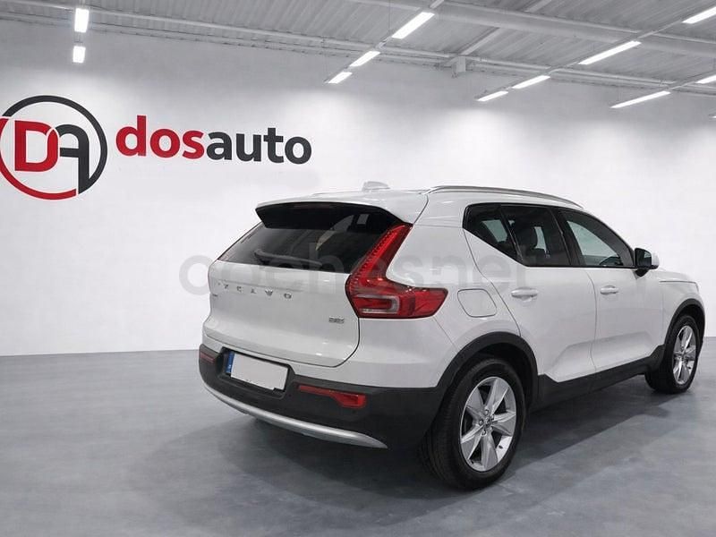 Usado Volvo XC40 Core 163 CV (119 kW) 2023 Blanco SUV