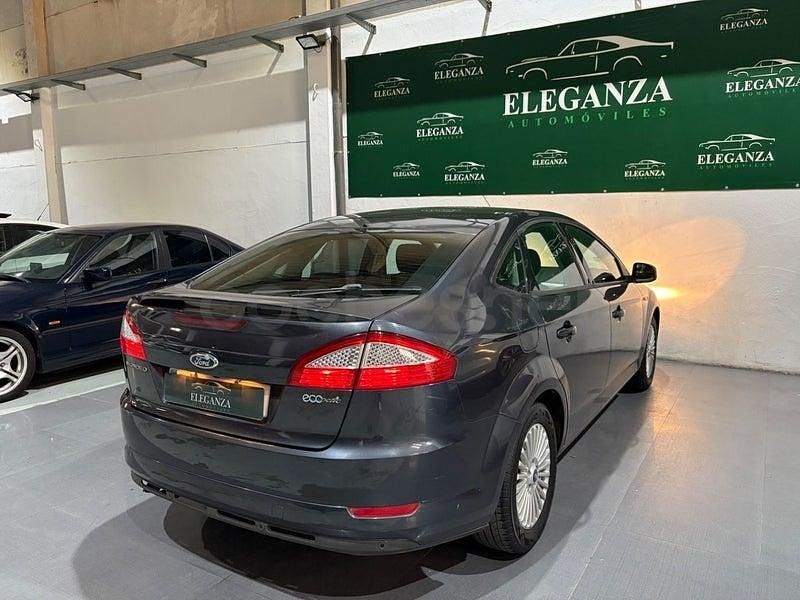 Usado Ford Mondeo 125 CV (91 kW) 2010 Gris / plata Berlina