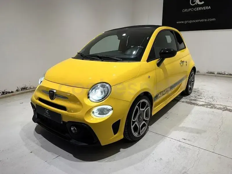 Usado Abarth 500C 145 CV (106 kW) 2018 Amarillo Descapotable