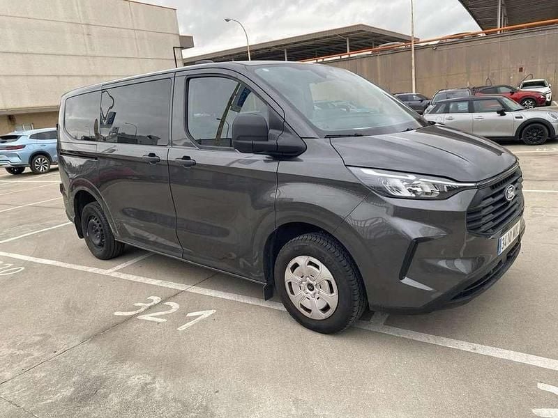 Usado Ford Tourneo Trend 137 CV (100 kW) 2024 Gris Monovolumen