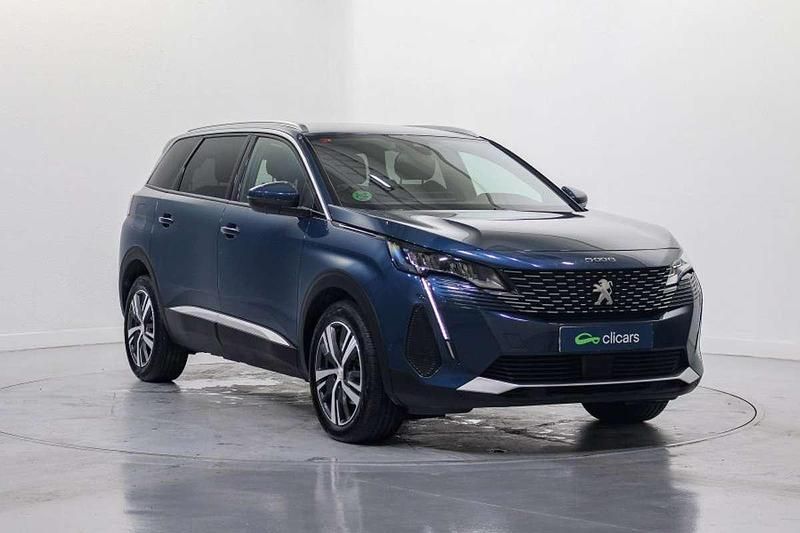 Usado Peugeot 5008 Allure 131 CV (96 kW) 2021 Azul SUV