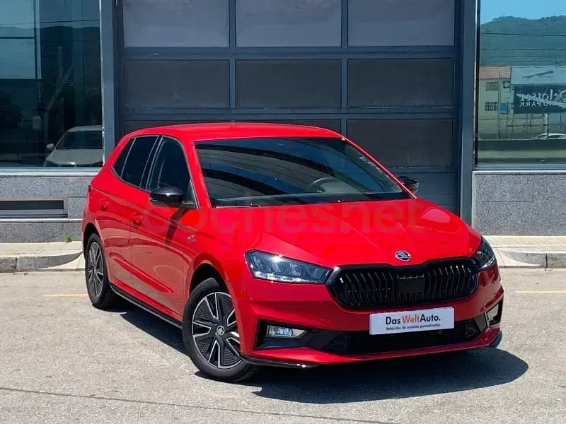 Usado Skoda Fabia Monte Carlo 110 CV (80 kW) 2022 Rojo Utilitario