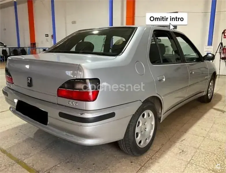 Usado Peugeot 306 71 CV (52 kW) 2001 Gris / plata Berlina