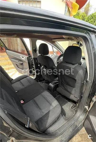 Usado Peugeot 307 90 CV (66 kW) 2005 Negro Berlina