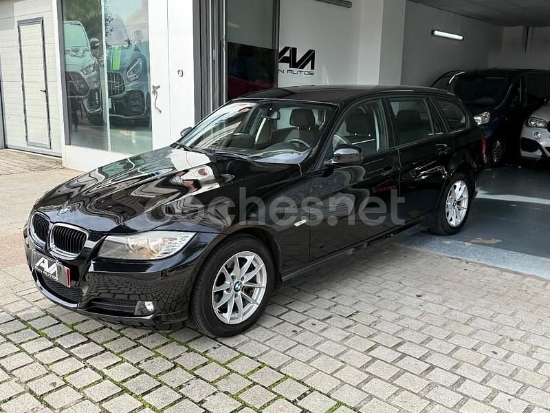 Negro Usado 2010 BMW 318 Familiar | 7990 € (Precio justo) - Imagen 1/4