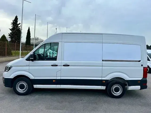 Usado VW Crafter 102 CV (75 kW) 2022 Blanco Van