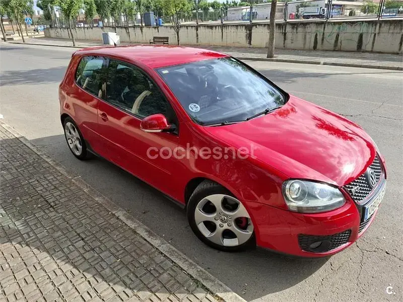 Usado VW Golf IV GTI 200 CV (147 kW) 2005 Rojo Berlina