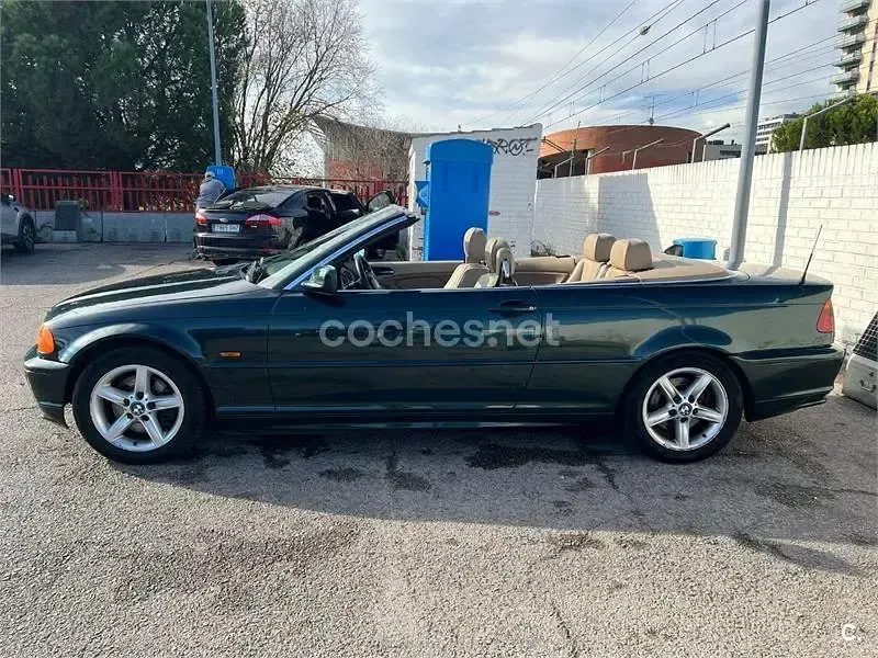 Usado BMW 320 Cabriolet 170 CV (125 kW) 2001 Verde Descapotable