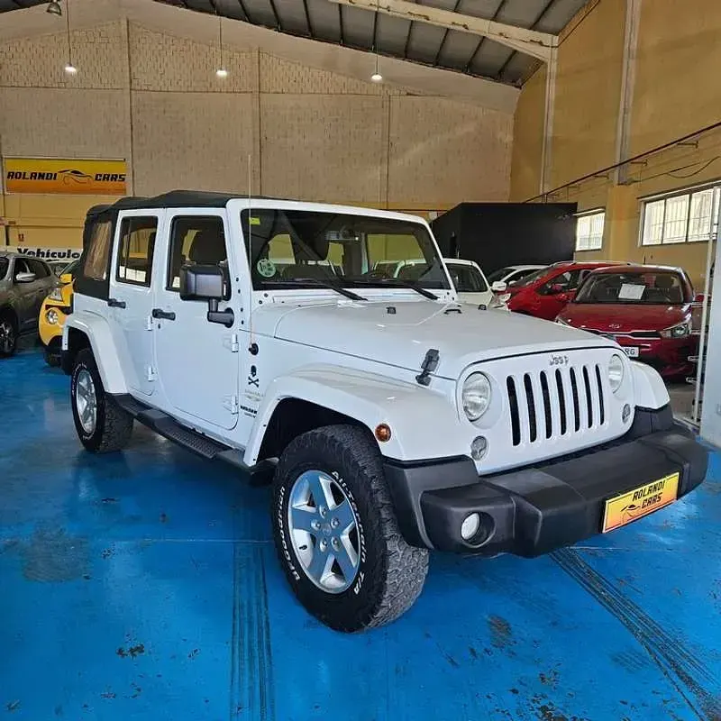 Usado Jeep Wrangler Sahara 200 CV (147 kW) 2018 Blanco SUV