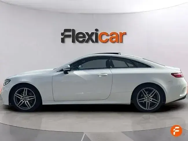 Usado Mercedes E220 194 CV (142 kW) 2018 Blanco Coupe