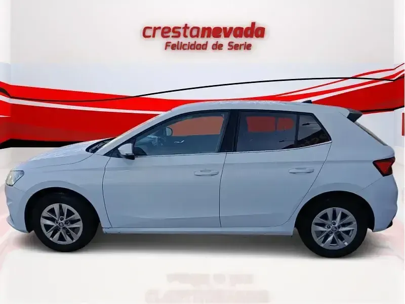 Käytetty Skoda Fabia Essence 80 HP (58 kW) 2024 Valkoinen Viistoperä