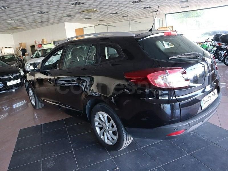 Usado Renault Mégane GrandTour Life 115 CV (84 kW) 2013 Negro Familiar