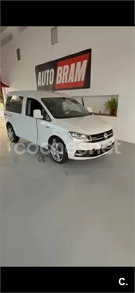 Usado VW Caddy Trendline 122 CV (89 kW) 2019 Blanco Monovolumen