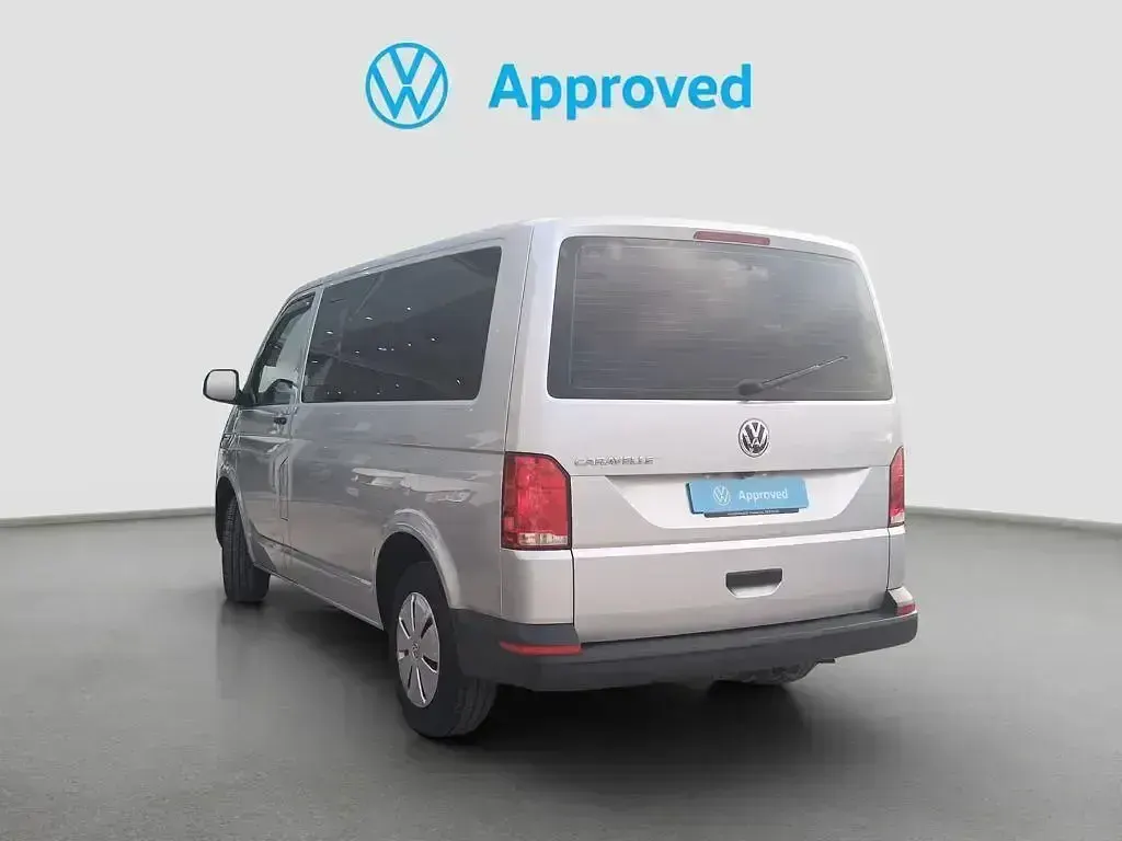 Usado VW Caravelle 110 CV (80 kW) 2021 Gris Van