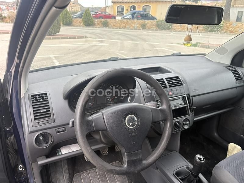 Usado VW Polo Edition 80 CV (58 kW) 2007 Azul Utilitario