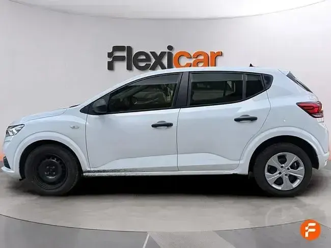 Käytetty Dacia Sandero Essentiel 91 HP (66 kW) 2022 Valkoinen