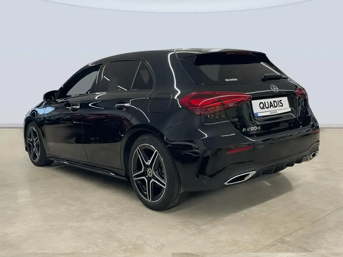 Usado Mercedes A200 150 CV (110 kW) 2025 Negro