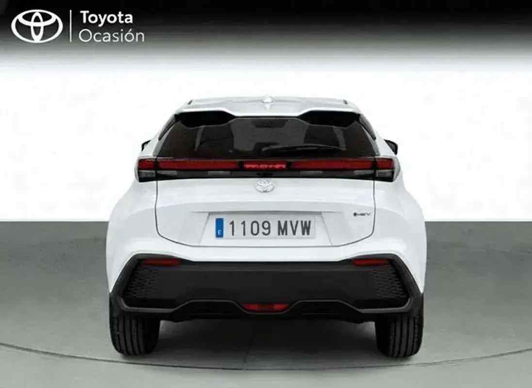 Usado Toyota C-HR Advance 140 CV (102 kW) 2024 Blanco SUV