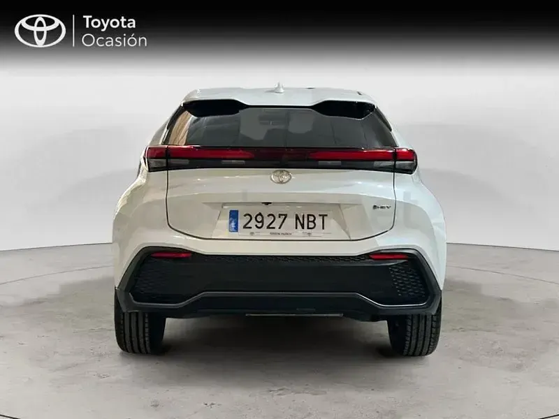 Usado Toyota C-HR Advance 140 CV (102 kW) 2025 Blanco SUV