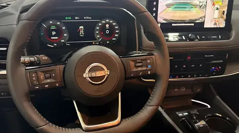 Nuevo Nissan X-Trail N-Connecta 213 CV (156 kW) 2026 Katana grey metalizado SUV