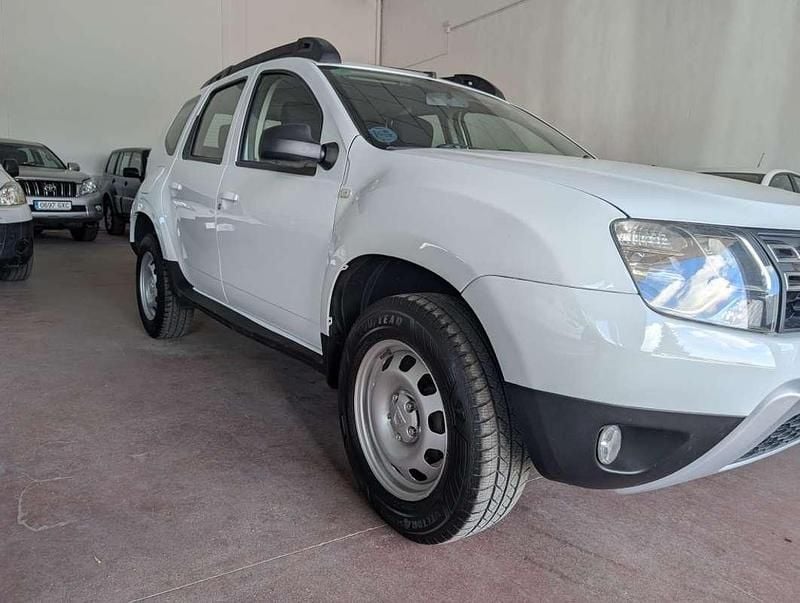 Begagnad Dacia Duster Ambiance 90 HK (66 kW) 2015 Vit SUV
