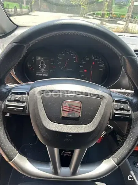 Usado Seat Leon FR 160 CV (117 kW) 2012 Naranja Berlina