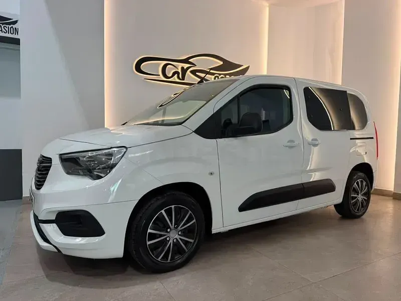 Usado Opel Combo Life Edition+ 102 CV (75 kW) 2021 Blanco Monovolumen