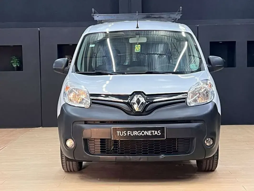 Usado Renault Kangoo 75 CV (55 kW) 2019 Blanco Monovolumen