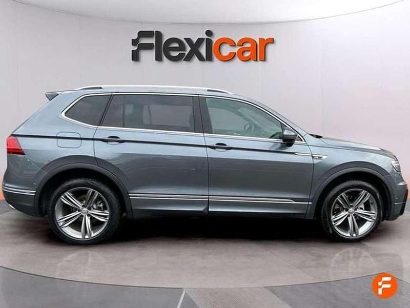 Usado VW Tiguan Sportline 150 CV (110 kW) 2021 Blanco SUV