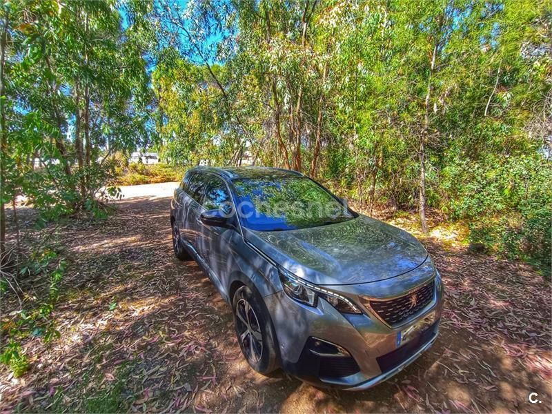 Usado Peugeot 5008 GT-line 120 CV (88 kW) 2017 Gris / plata Monovolumen